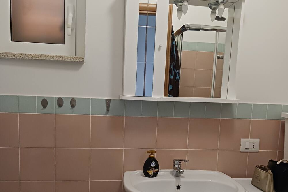 Photo of Bathroom in San Nicola Arcella