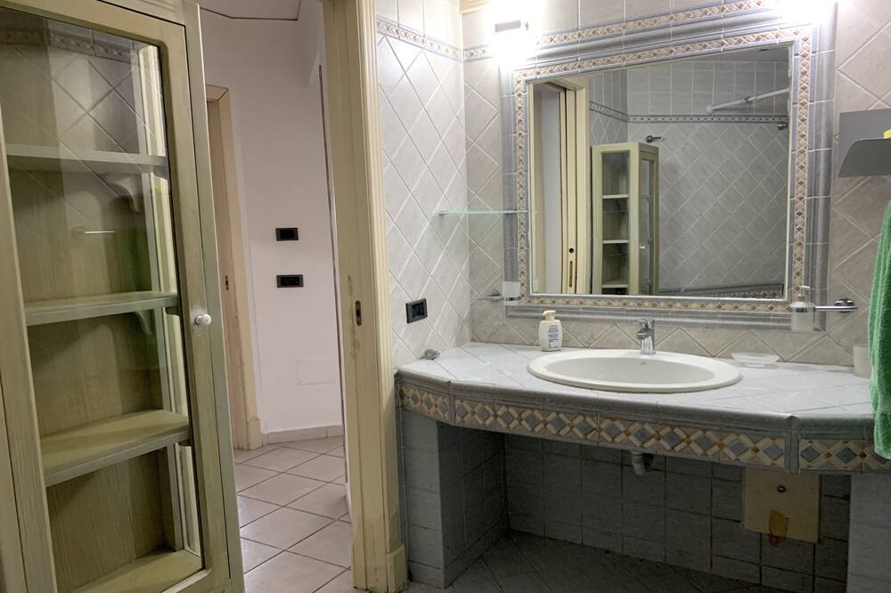 Photo of Bathroom in Posillipo