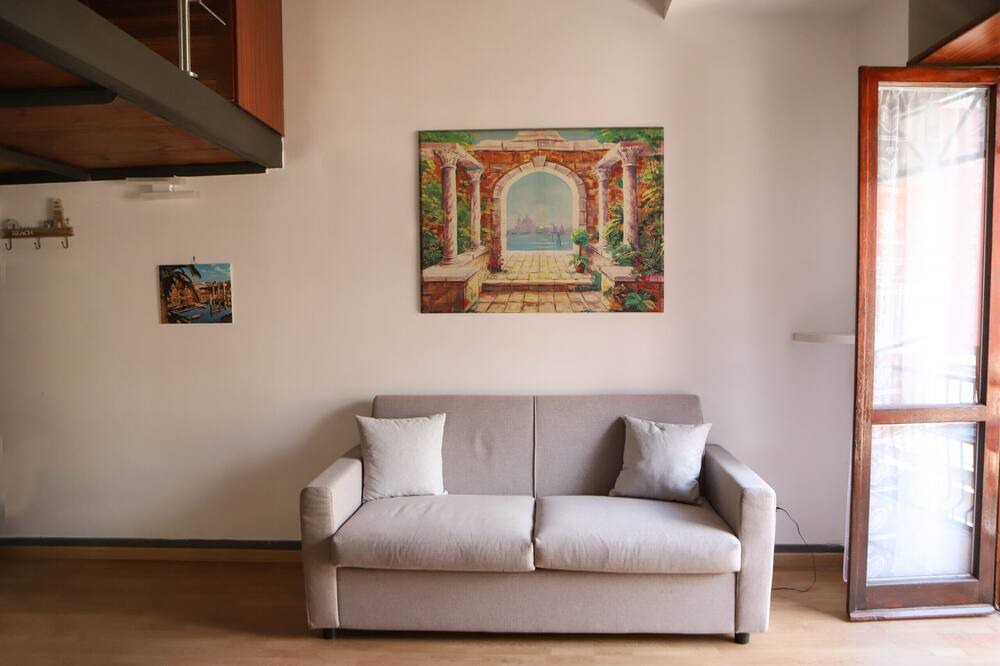 Photo of Livingroom in Pozzuoli