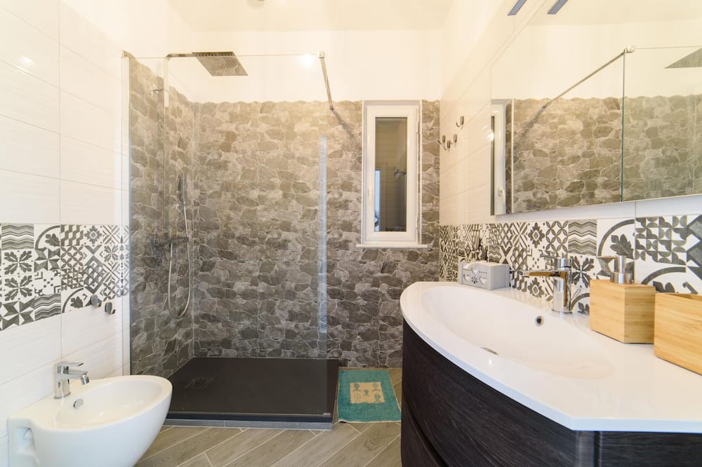 Photo of Bathroom in Casamicciola Terme