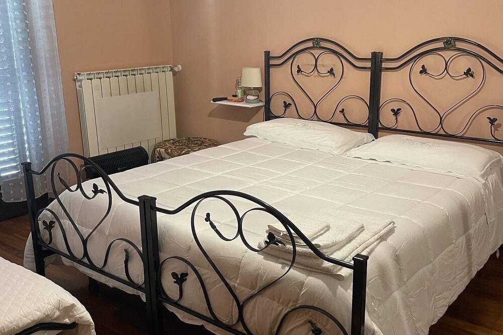 Photo of Bedroom in Pratola Peligna
