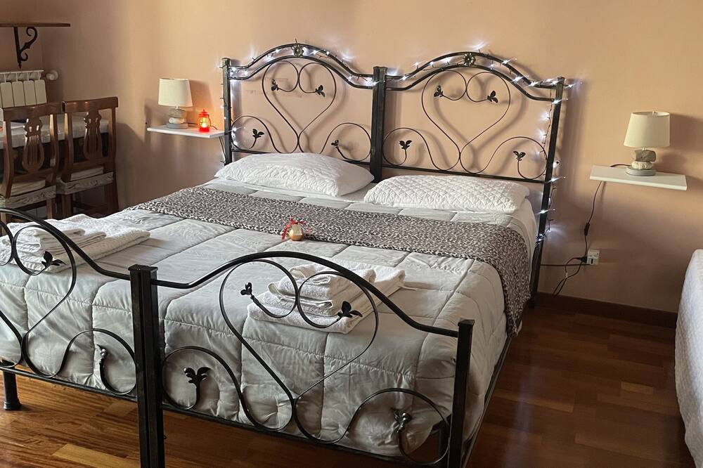 Photo of Bedroom in Pratola Peligna