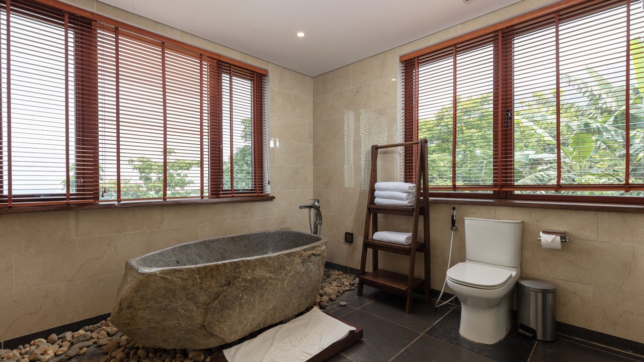 Photo of Bathroom in Pu Long Nature Reserve