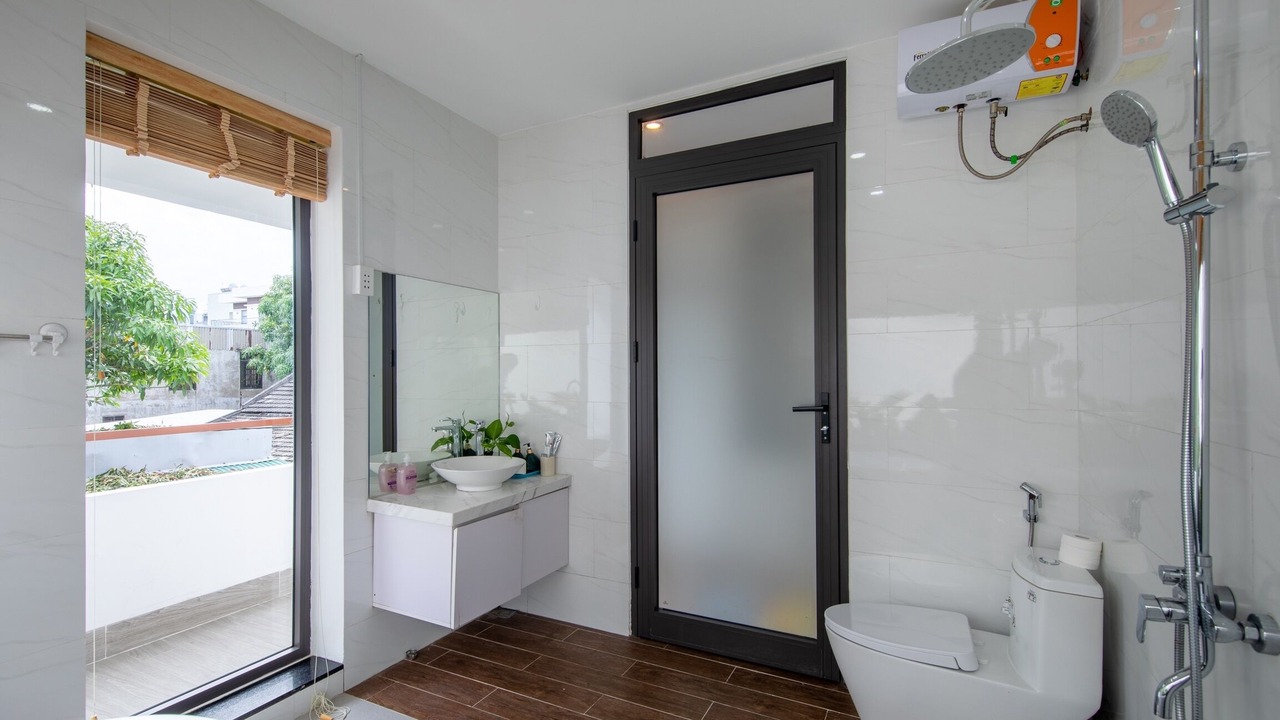 Photo of Bathroom in Ngu Hanh Son