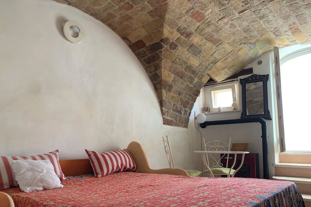 Photo of Bedroom in Offida