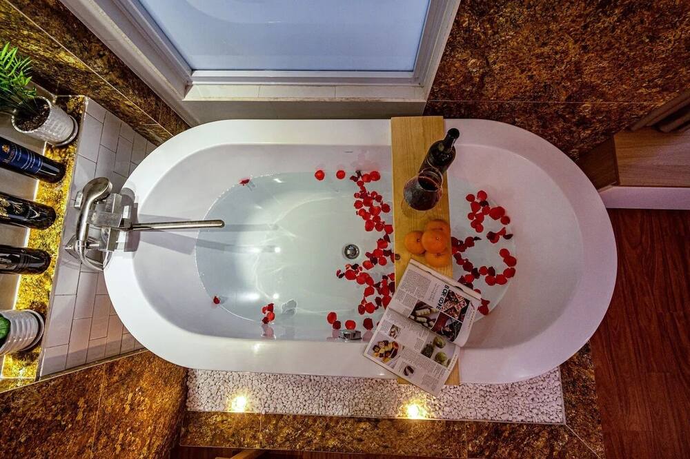 Photo of Bathroom in Hang Trong