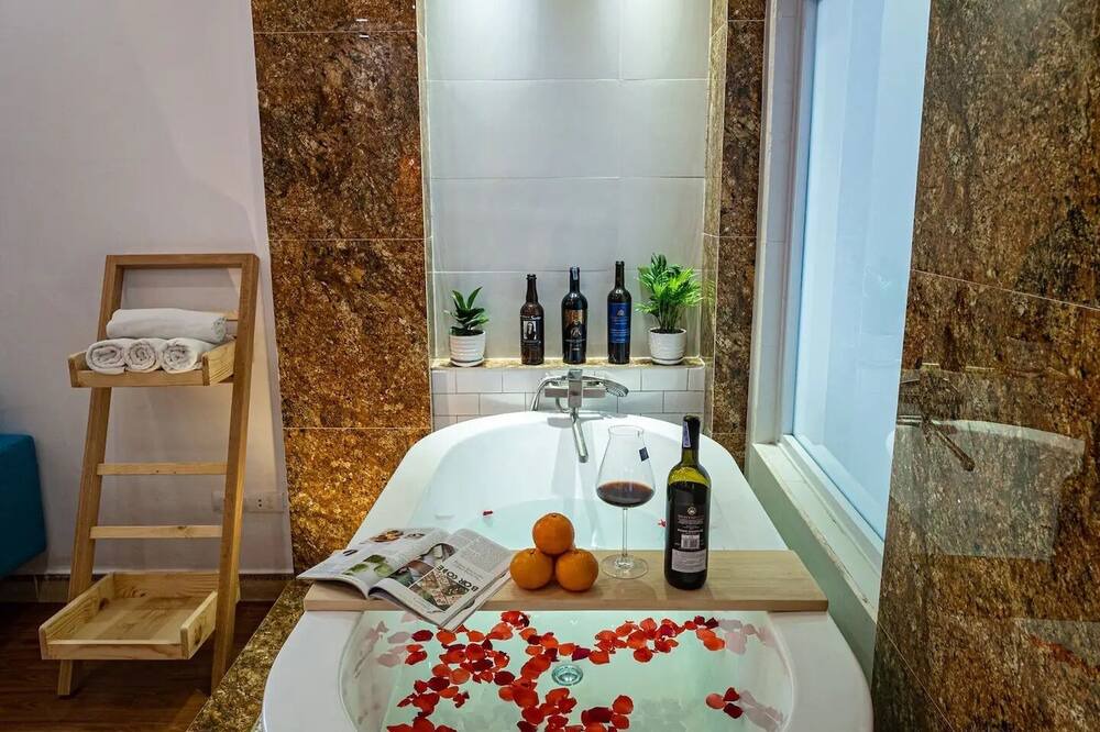 Photo of Bathroom in Hang Trong