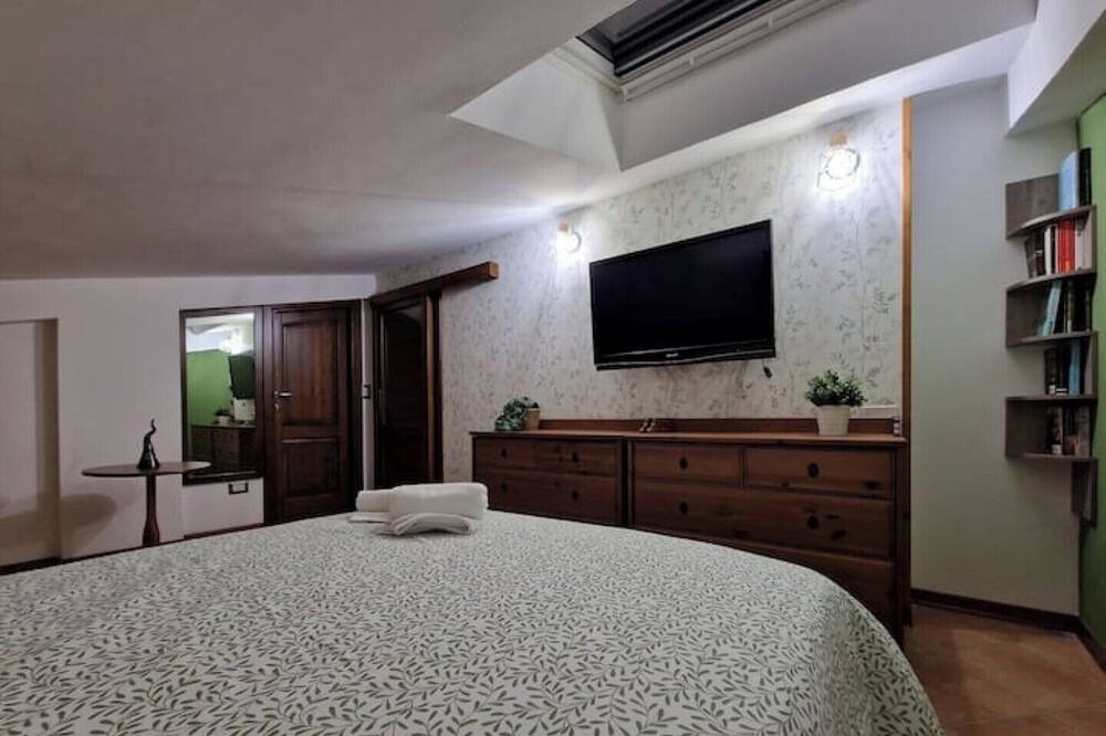 Photo of Bedroom in Castel di Sangro