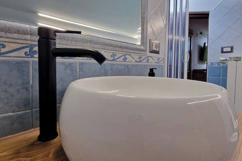 Photo of Bathroom in Castel di Sangro