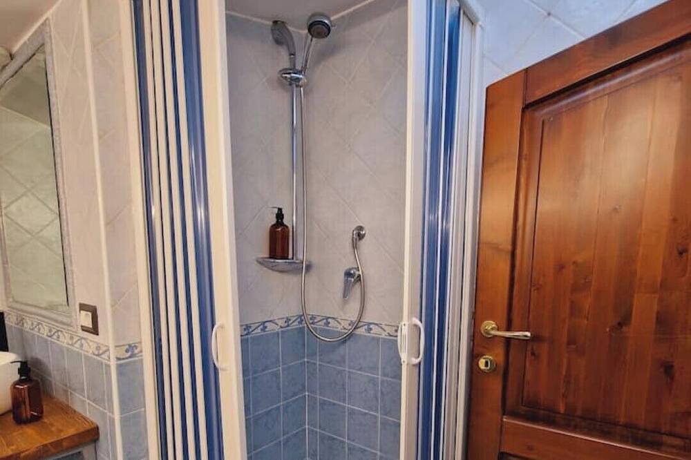Photo of Bathroom in Castel di Sangro