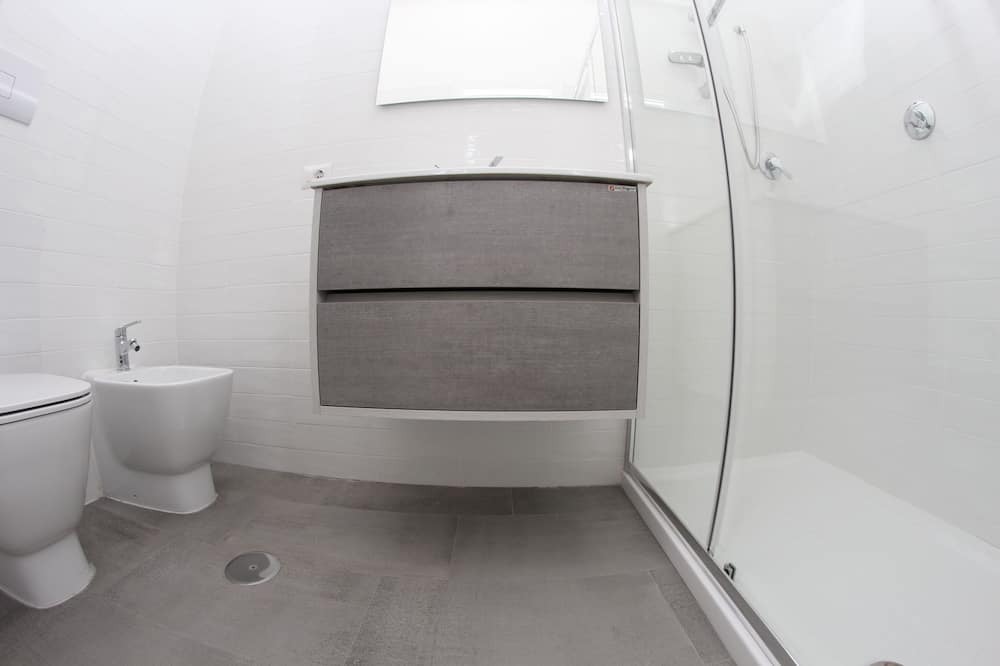 Photo of Bathroom in Capodimonte