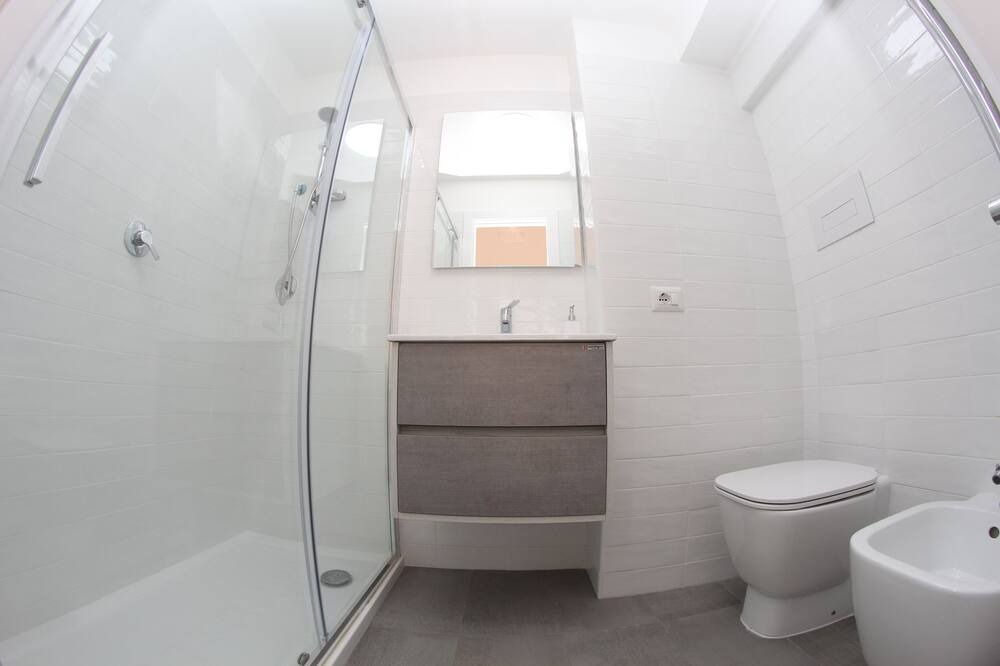Photo of Bathroom in Capodimonte