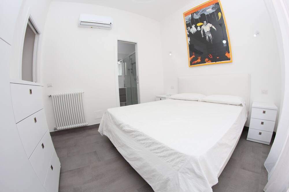 Photo of Bedroom in Capodimonte