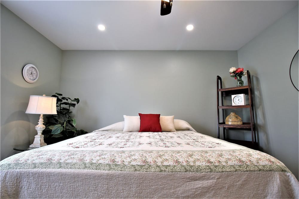 Photo of Bedroom in Belle Fourche