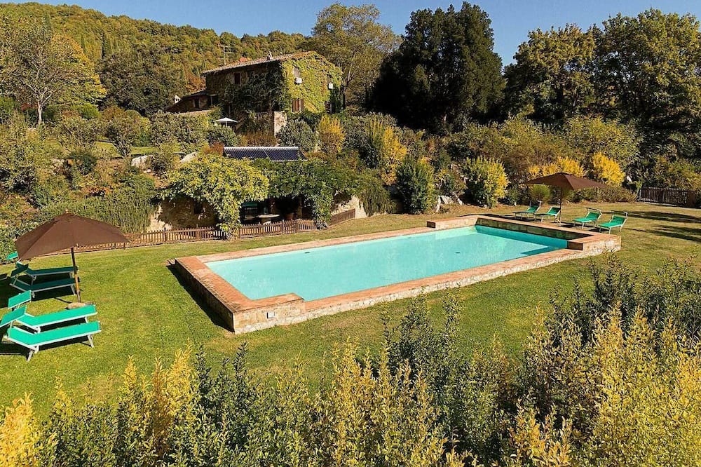 Photo of Outdoor in Ficulle