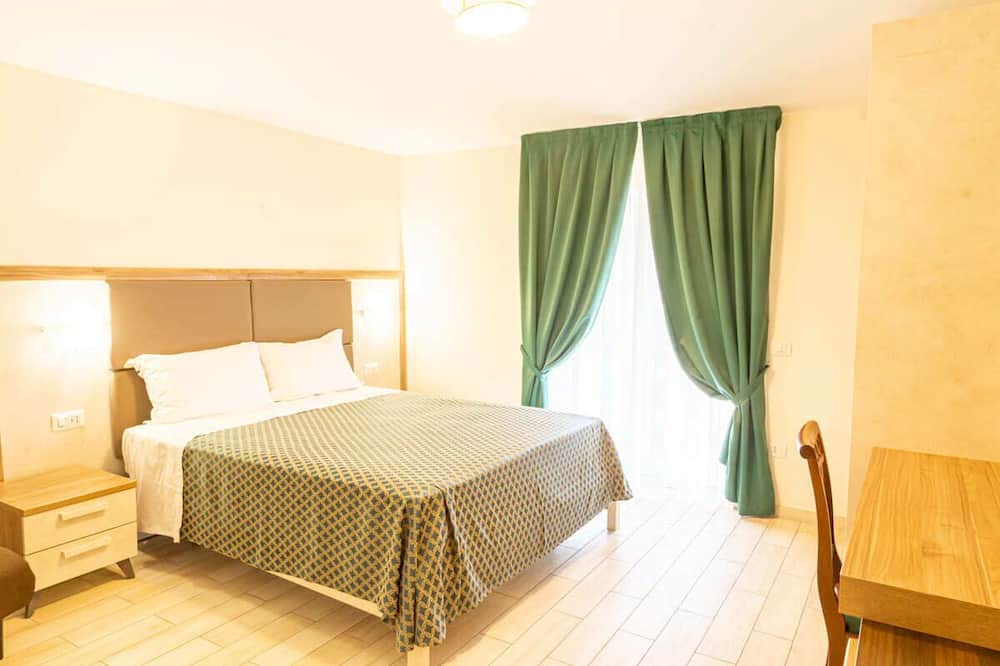 Photo of Bedroom in Ospedaletto D'Alpinolo