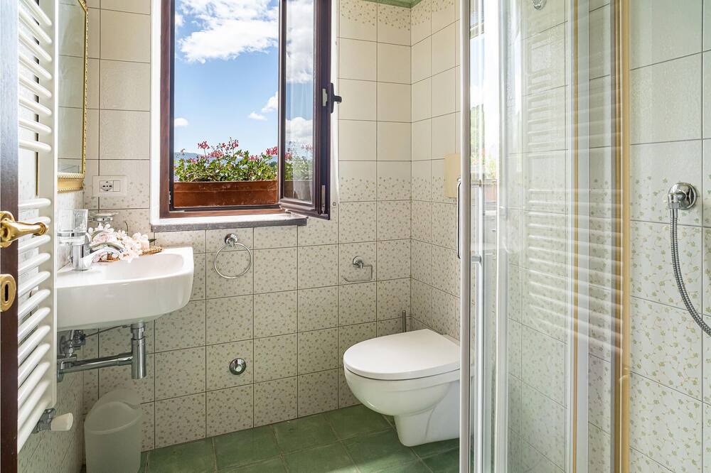 Photo of Bathroom in Alfano