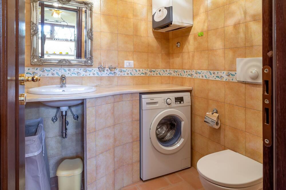 Photo of Bathroom in Alfano