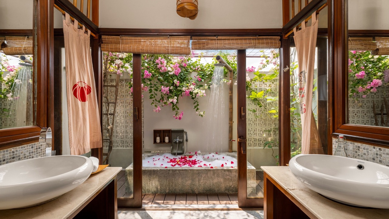 Photo of Bathroom in Cam Chau