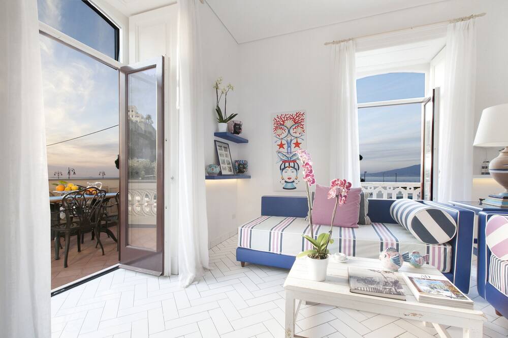 Photo of Livingroom in Pogerola