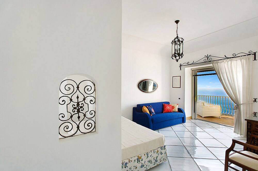 Photo of Bedroom in Pogerola