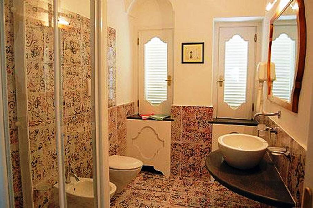 Photo of Bathroom in Pogerola