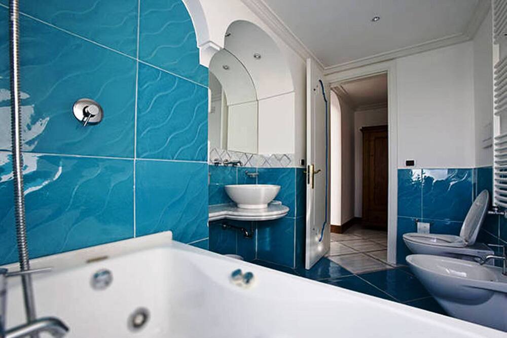 Photo of Bathroom in Pogerola