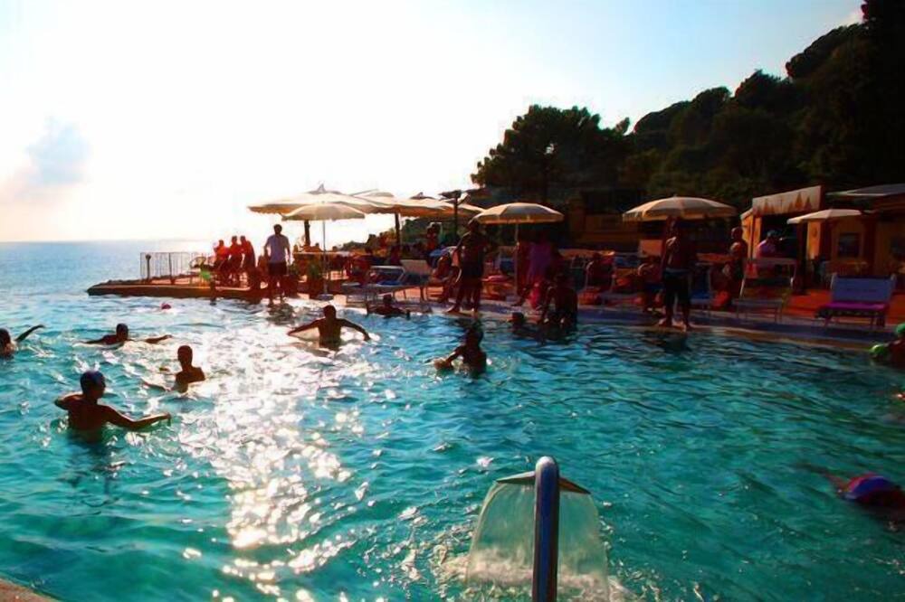 Photo of Outdoor in Caprioli