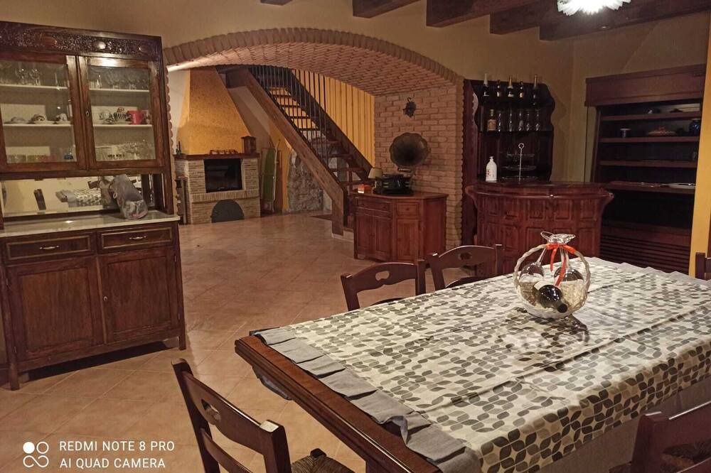 Photo of Livingroom in Torricella Peligna