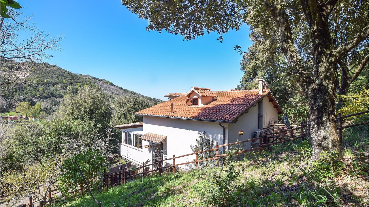 Photo of Outdoor in Allumiere