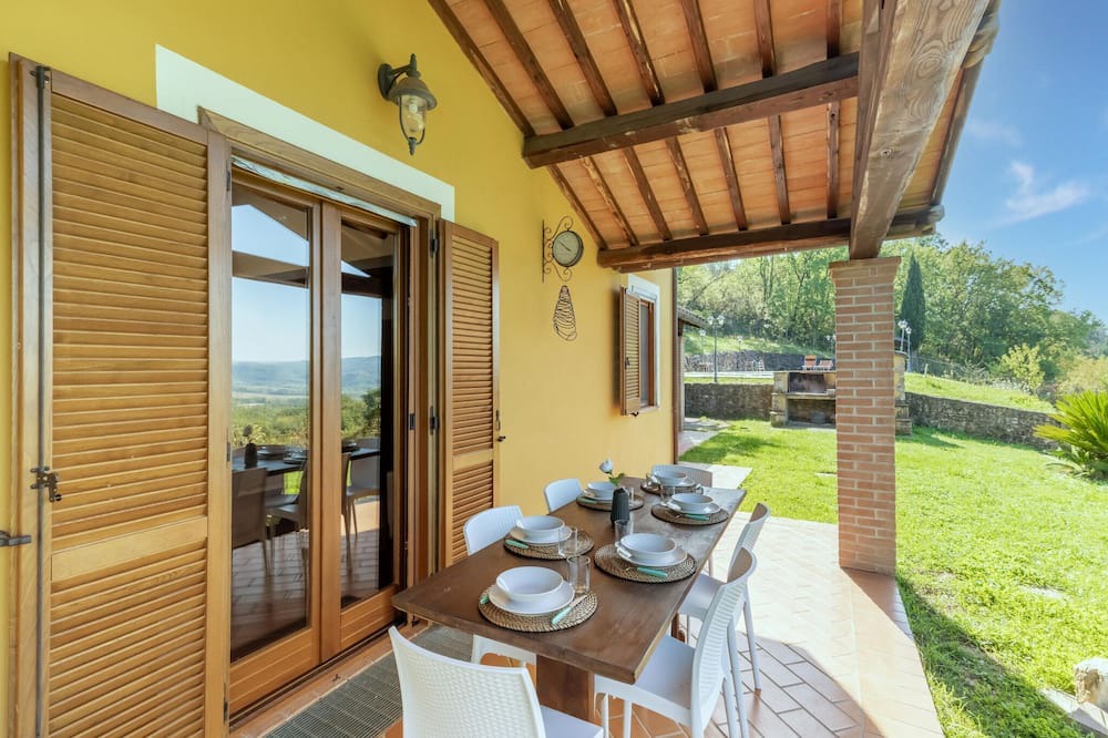 Photo of Patio Balcony in Giove