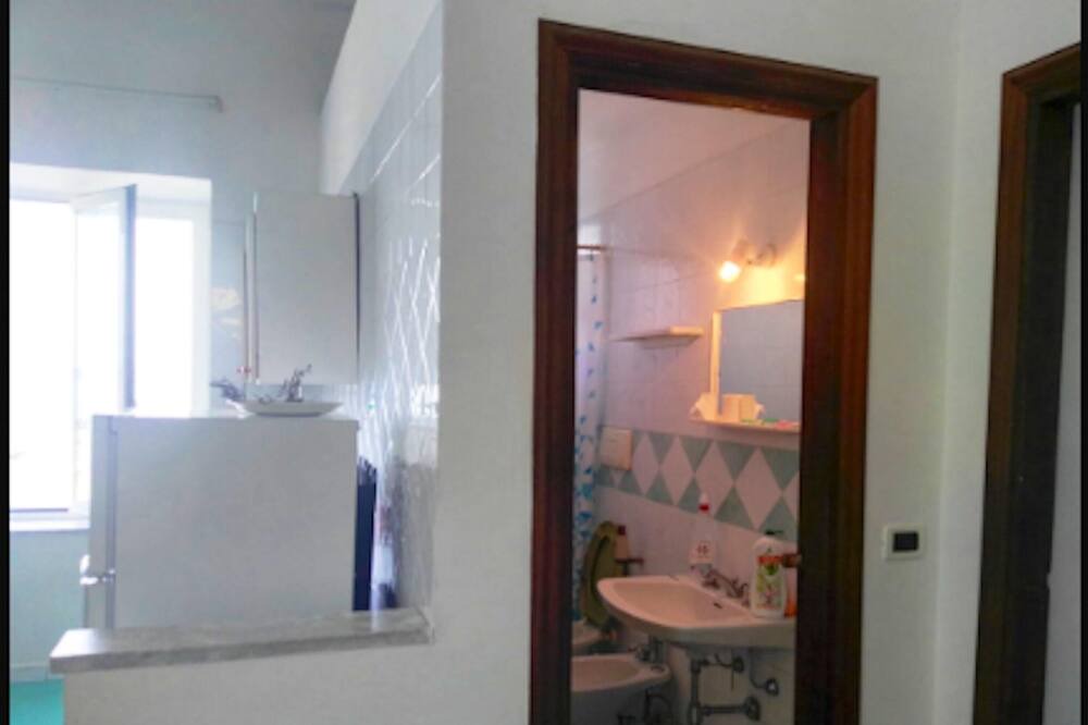 Photo of Bathroom in Ischia Porto