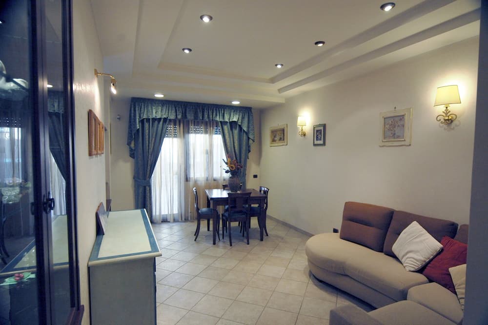 Photo of Livingroom in Zona XIX Casal Morena