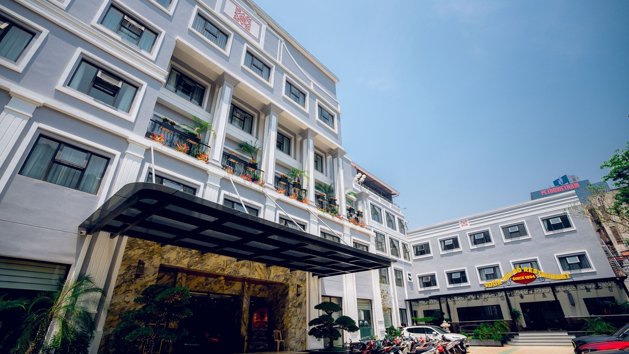 Photo of Buildings in Lang Ha