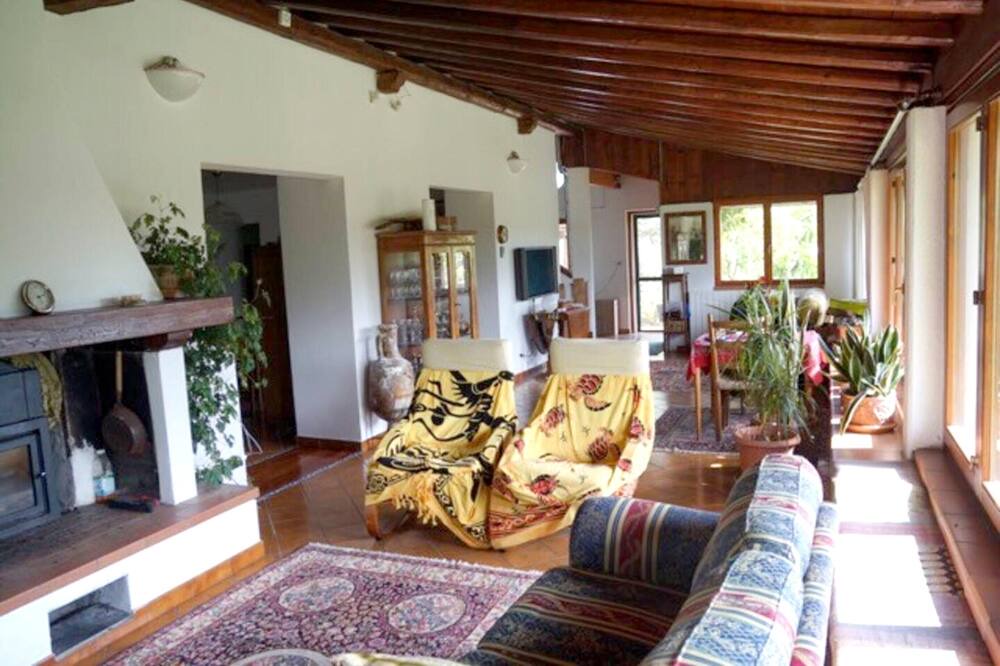 Photo of Livingroom in Treglio