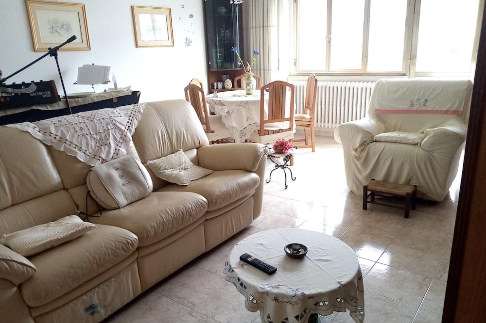 Photo of Livingroom in Castel di Ieri