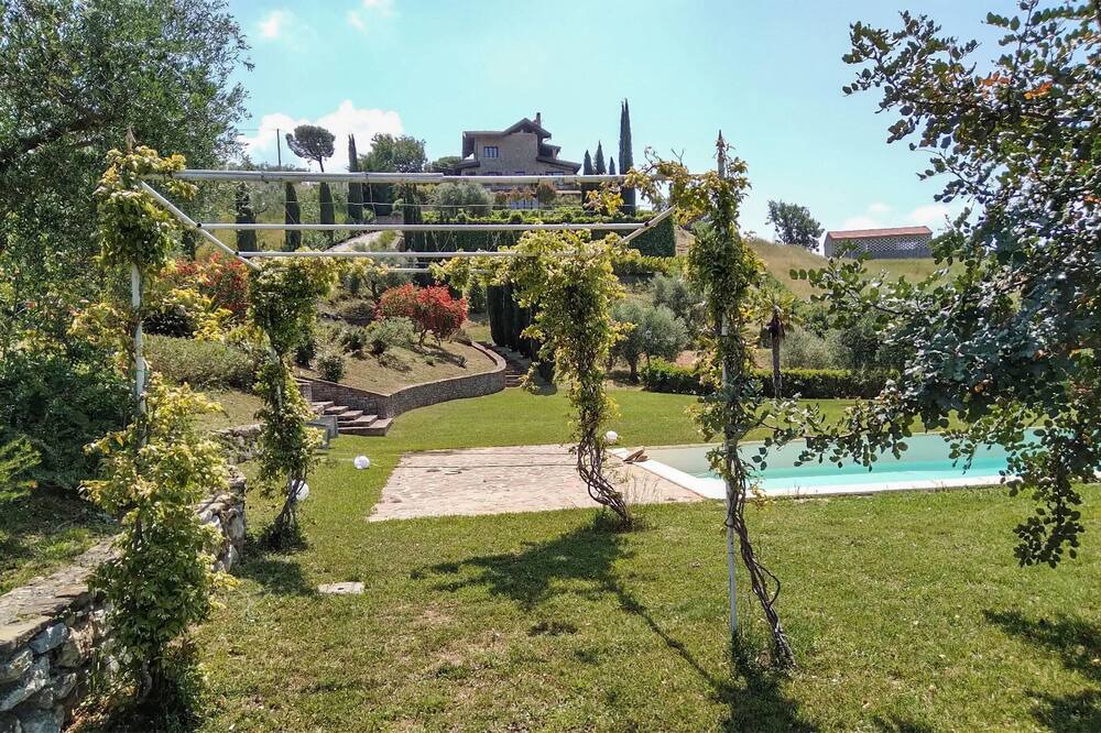 Photo of Outdoor in Serre