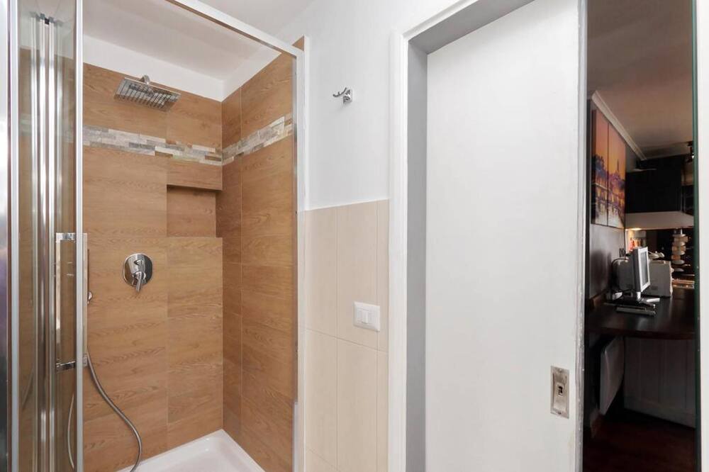 Photo of Bathroom in Tor di Quinto