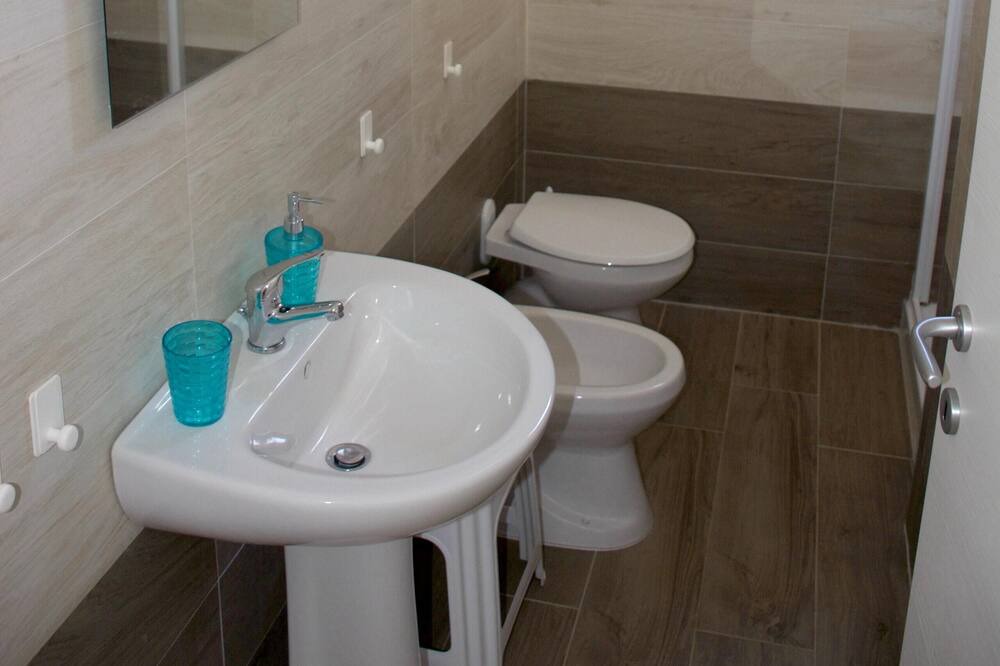 Photo of Bathroom in Montincello