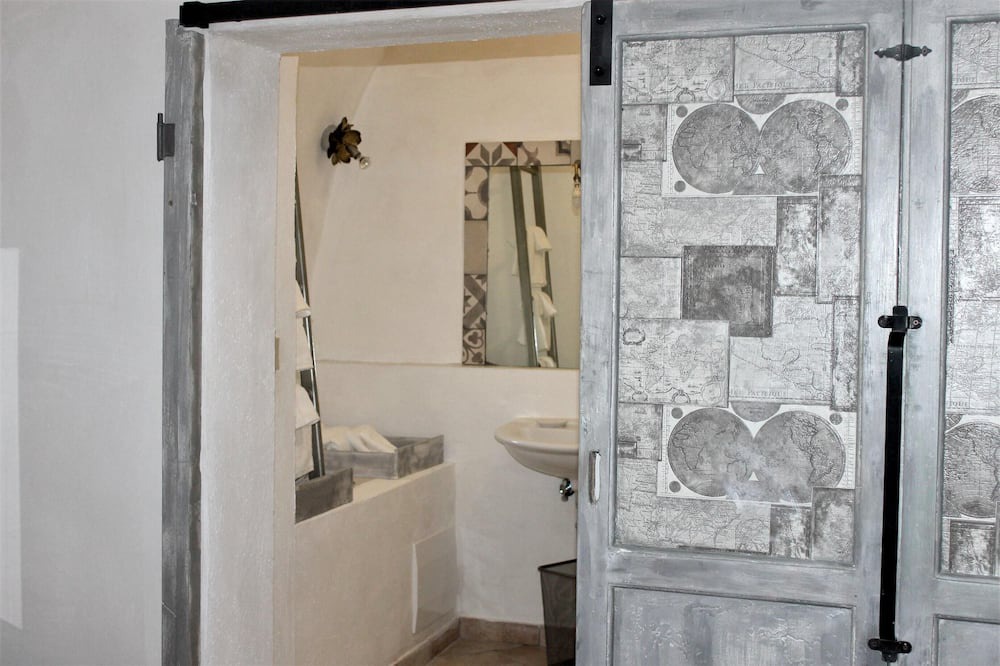 Photo of Bathroom in Itri