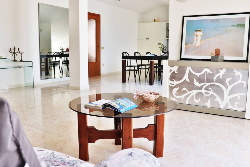 Photo of Livingroom in Lido Riccio