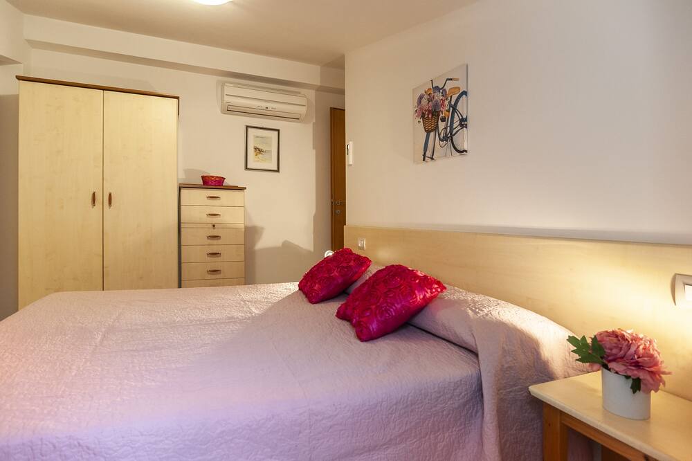 Photo of Bedroom in Sperlonga
