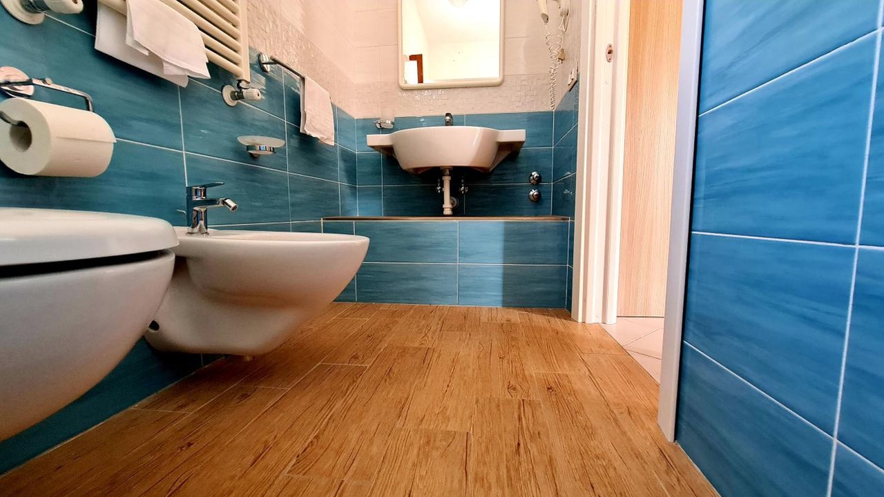 Photo of Bathroom in Forio