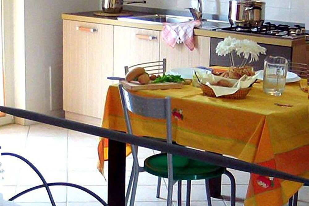 Photo of Kitchen in Laura