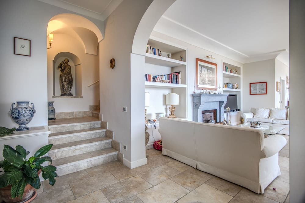 Photo of Livingroom in Schiazzano