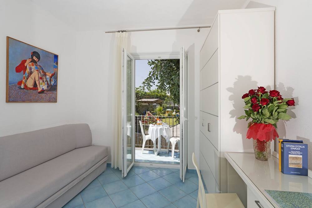 Photo of Livingroom in Forio