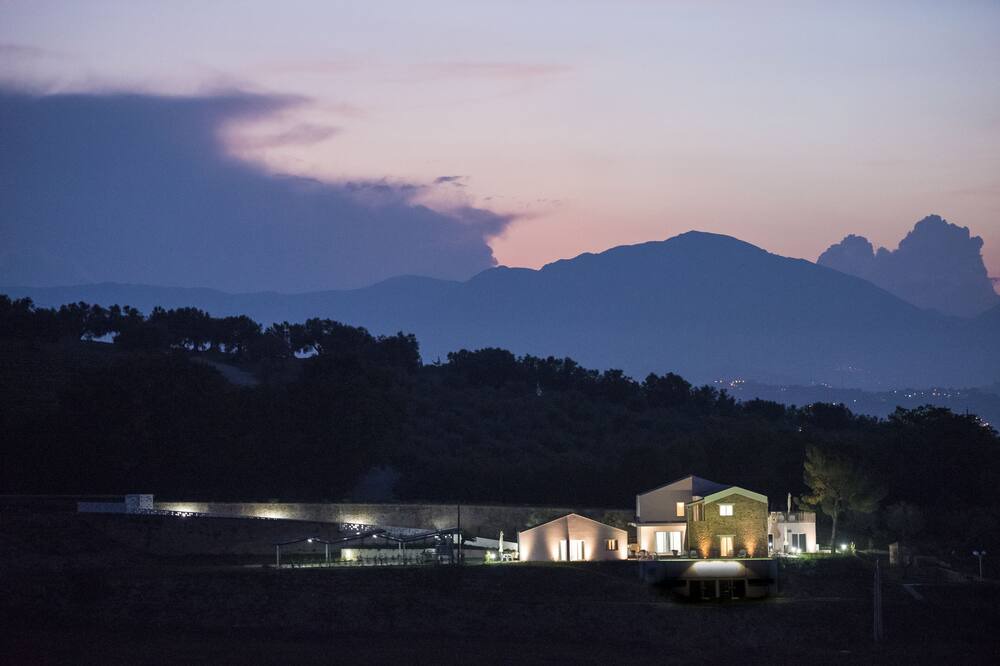 Photo of Outdoor in Notaresco