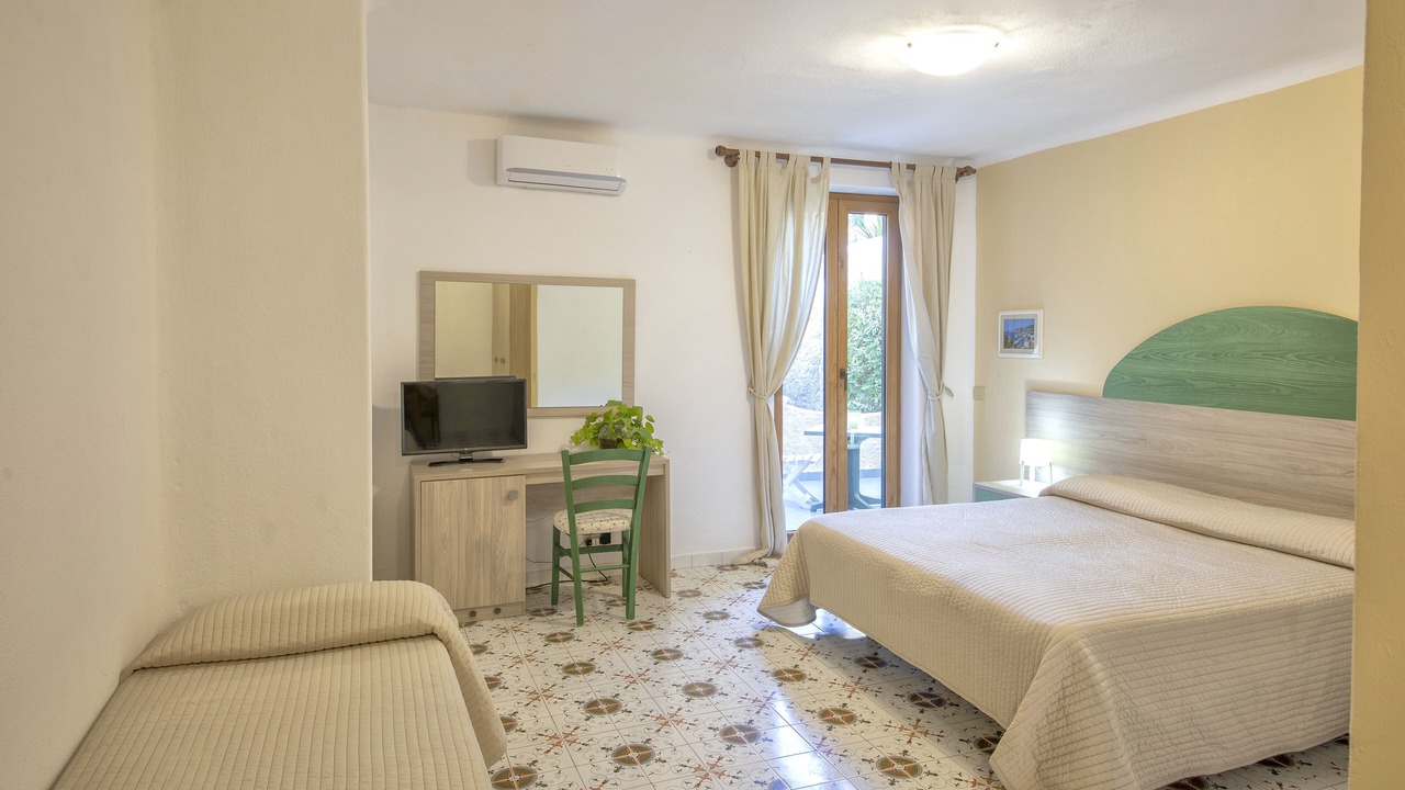 Photo of Bedroom in Forio