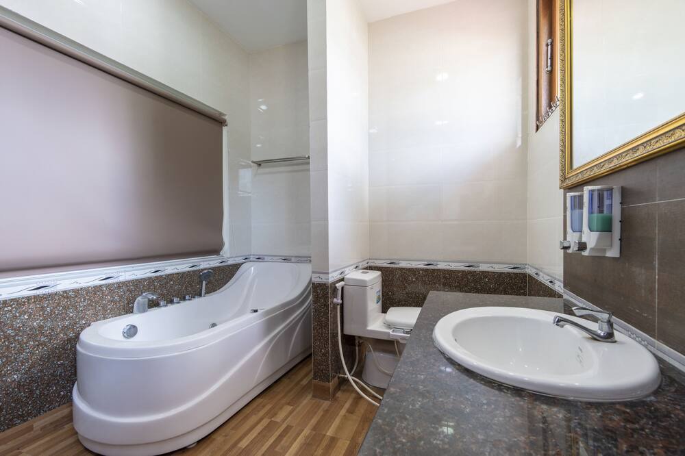 Photo of Bathroom in Ham Ninh