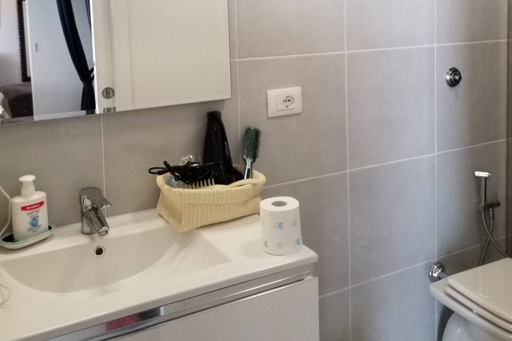 Photo of Bathroom in San Nicola Arcella